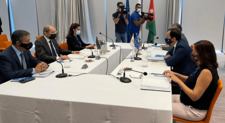 مؤتمر صحفي مشترك لوزير الخارجية وشؤون المغتربين أيمن الصفدي مع نظيره القبرصي في لارنكا