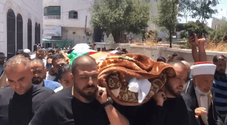 خلال تشييع نزار بنات في الخليل