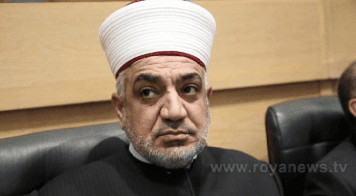 وزير الأوقاف يكشف إطلاق مشاريع لإعمار وصيانة العديد من مقامات الصحابة والأنبياء