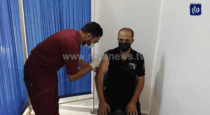 التسجيل على المنصة.. مشكلة تعيق عملية تطعيم كبار السن في المفرق