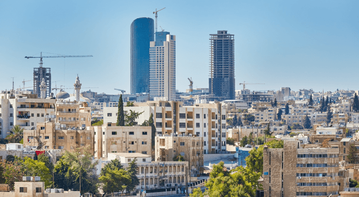 حوالي 33% من كلفة اي مشروع سكني استثماري تذهب إلى خزينة الدولة