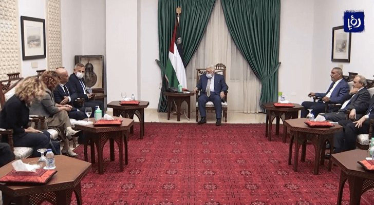 لقاءات عباس بمسؤولين من كيان الاحتلال.. تساؤلات حول جدواها
