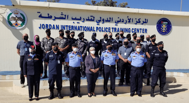 تخريج دفعة من مدربي الأمن العام للاستجابة الطبية في حالات الطوارئ