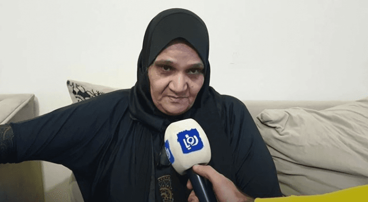 والدة المغدورين الحموري