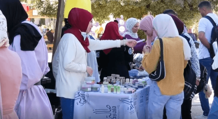 جانب من سوق المرآب