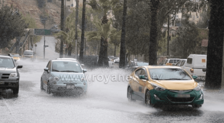 "الإدارة المحلية" تعلن حالة الطوارئ الخفيفة