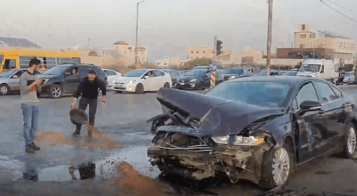 3 إصابات بحادث تصادم في اربد