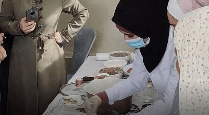 المدراس الحقلية تسهم في ادخال صناعات غذائية بيتية جديدة