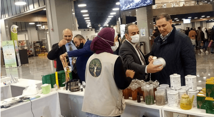 الصورة من مهرجان الزيتون الوطني