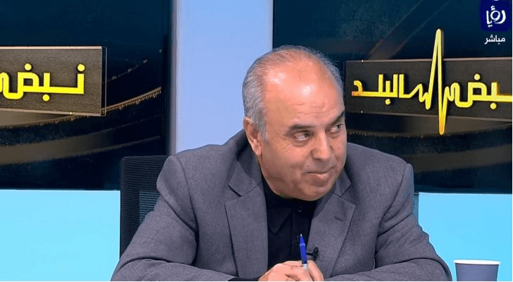 الوزير الأسبق الدكتور عزمي محافظة