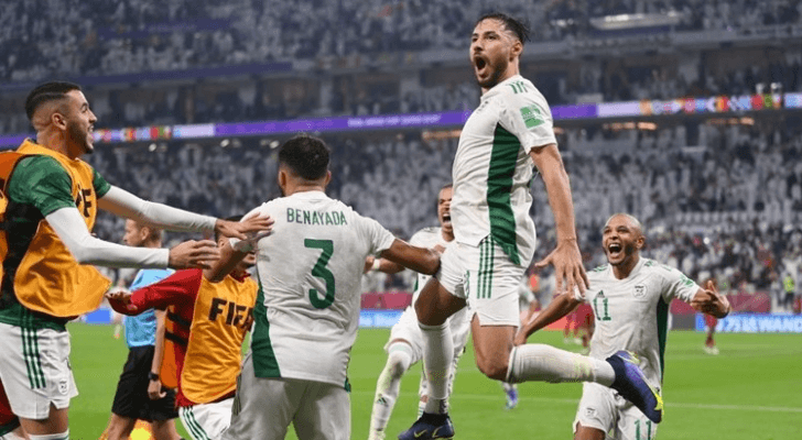 يوسف البلايلي بعد تسجيل هدف الفوز لمنتخب الجزائر على قطر