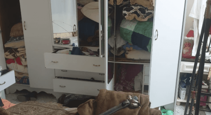 أحد المنازل التي داهمتها قوات الاحتلال الإسرائيلي في أريحا