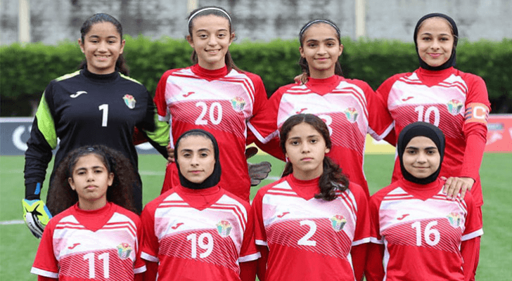 لاعبات منتخب الناشئات
