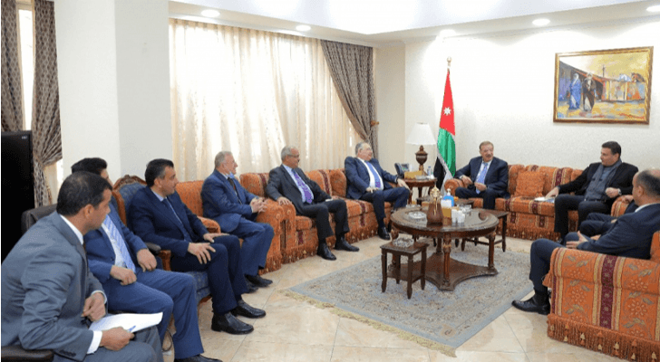 الدغمي يتسلم تقرير هيئة النزاهة ومكافحة الفساد