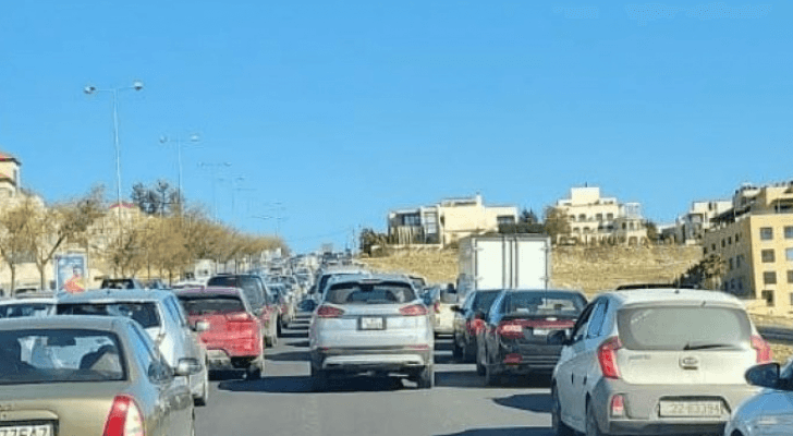 أزمة سير في أحدة شوارع الأردن
