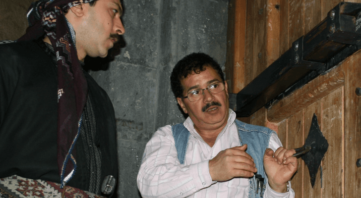المخرج السوري أثناء أحد مشاهد باب الحارة