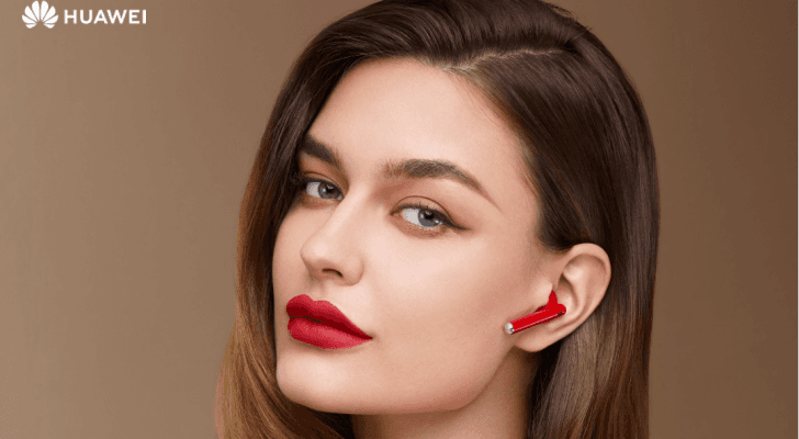 هواوي تطلق سماعات HUAWEI FreeBuds Lipstick العصرية والجديدة في الأردن