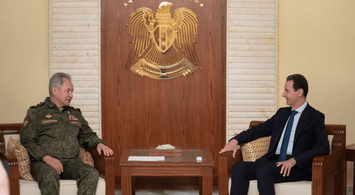 الرئيس السوري بشار الأسد خلال لقائه وزير الدفاع الروسي سيرغي شويغو