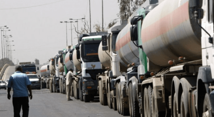 شاحنات