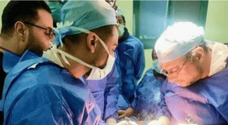 أثناء عملية الجراحة