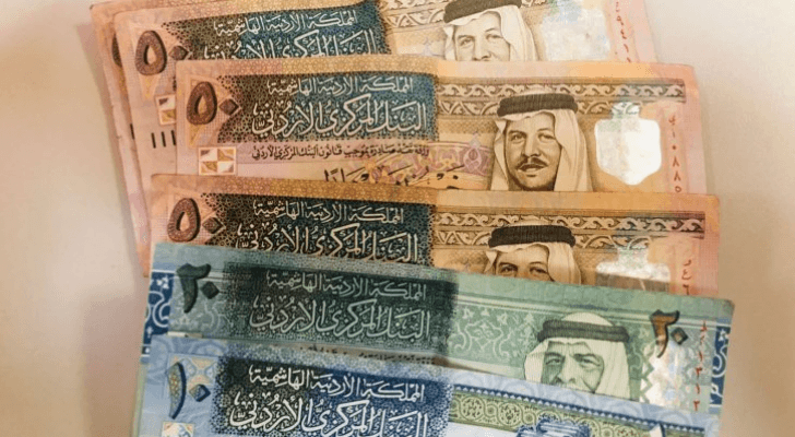 دنانير أردنية