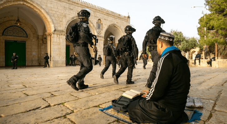 بأعداد كبيرة.. قوات الاحتلال والمستوطنين يقتحمون المسجد الأقصى - ارشيفية