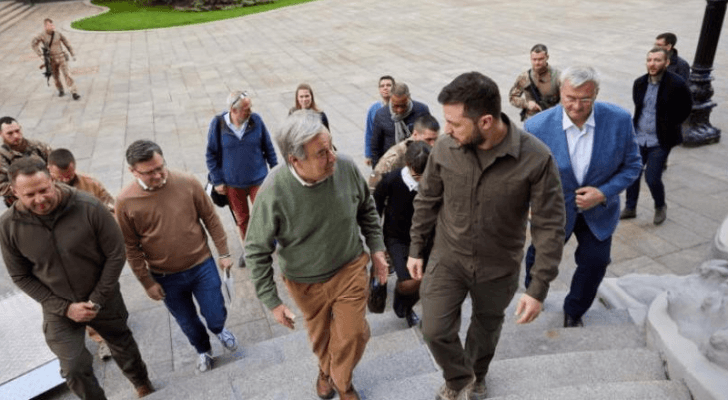 زيلينسكي مع غوتيريش في كييف