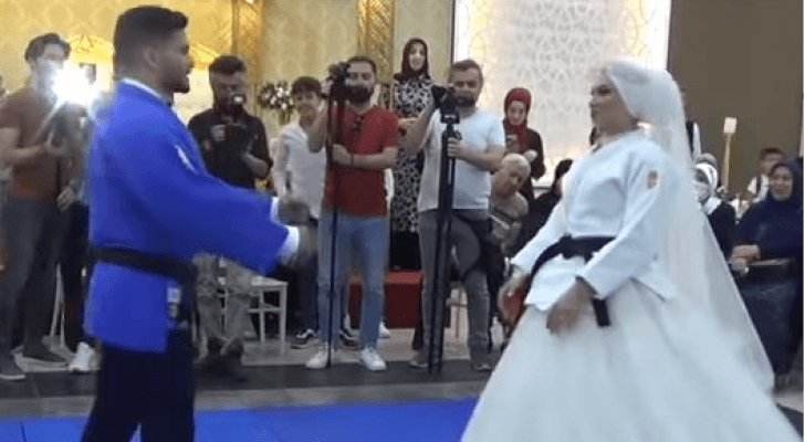 من الفيديو