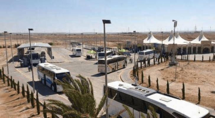 حافلات للحجاج في مدينة معان