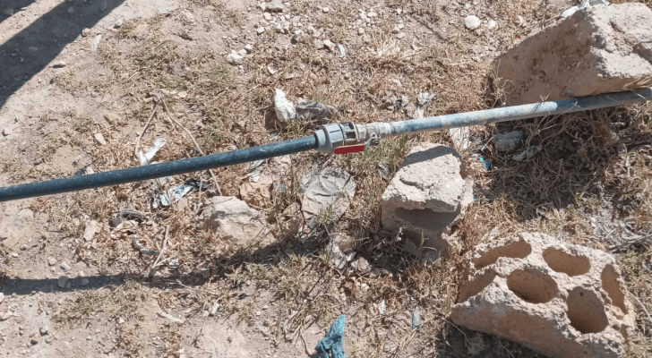 جانب من إزالة الاعتداء على المياه