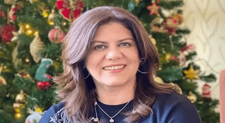 صورة أرشيفية للصحفية الفلسطينية الراحلة شيرين ابو عاقلة