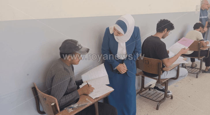 القبيلات تتفقد سير امتحانات التوجيهي