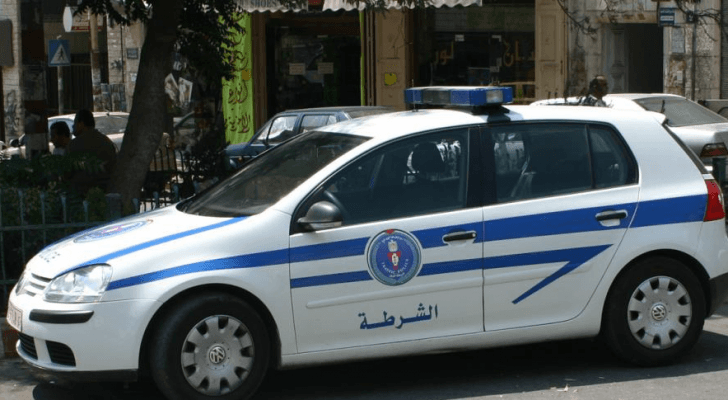 مركبة تابعة للشرطة الفلسطينية