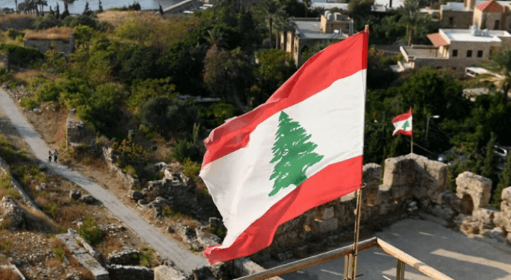 علم لبنان