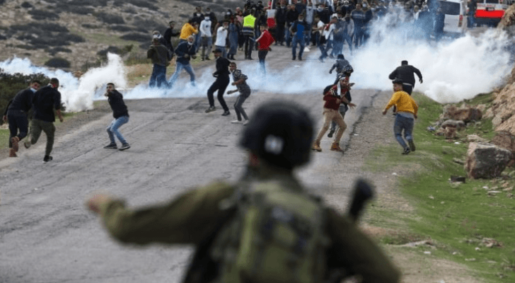 صورة أرشيفية لمواجهات قوات الاحتلال مع فلسطينيين