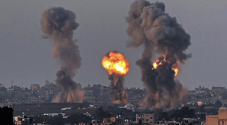 قصف الاحتلال الإسرائيلي مواقع في غزة