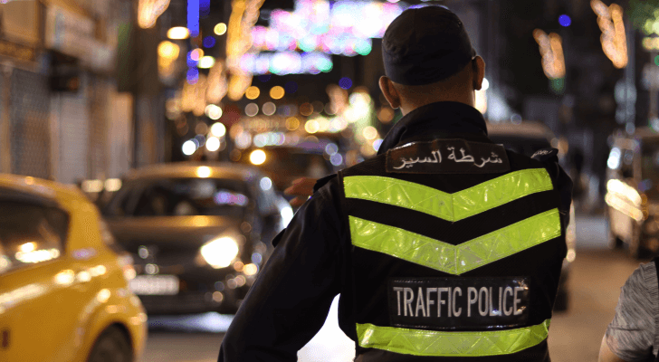 رجل سير في أثناء وظيفته