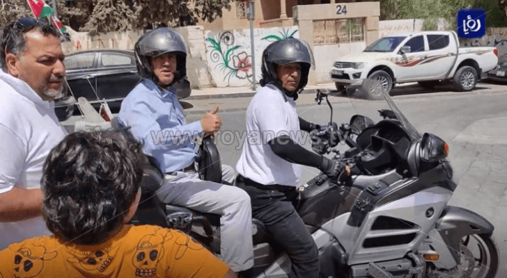 دراجون يروجون لمدينة مأدبا عاصمة السياحة العربية