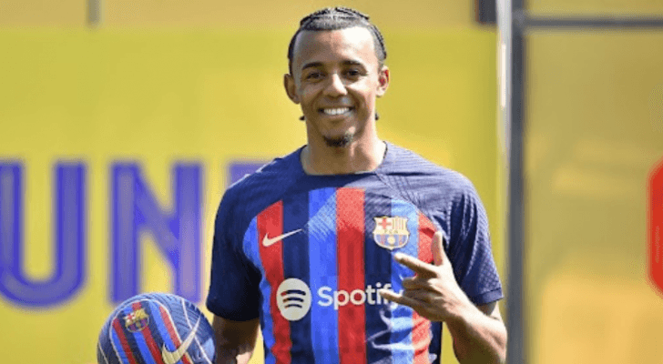 لاعب برشلونة جول كوندي