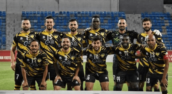 لاعبو نادي الحسين إربد
