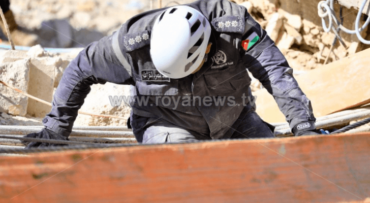 كوادر الدفاع المدني
