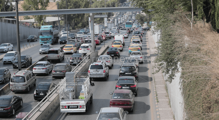 صورة أرشيفية لأزمة سير في العاصمة عمان