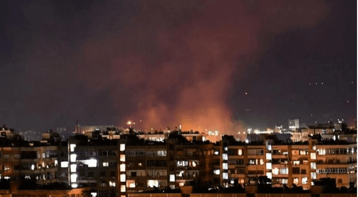 صورة أرشيفية من تعرض الأراضي السورية لقصف صاروخي