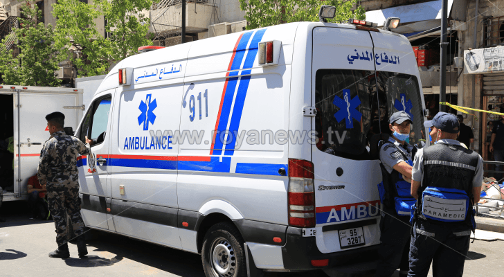 مركبة تابعة للدفاع المدني