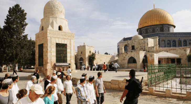 مستوطنون يقتحمون المسجد الأقصى المبارك