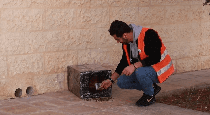 أحد منتسبي مبادرة رفق