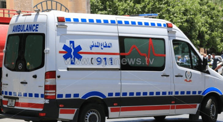 مركبة تابعة للدفاع المدني