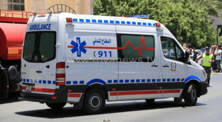 مركبة تابعة للدفاع المدني