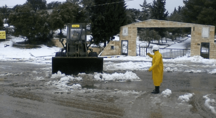 ثلوج سابقة بمنطقة الفحيص