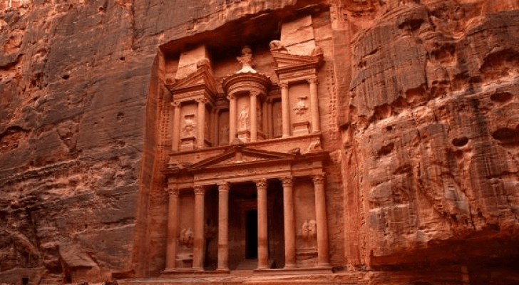 مدينة البترا الأثرية